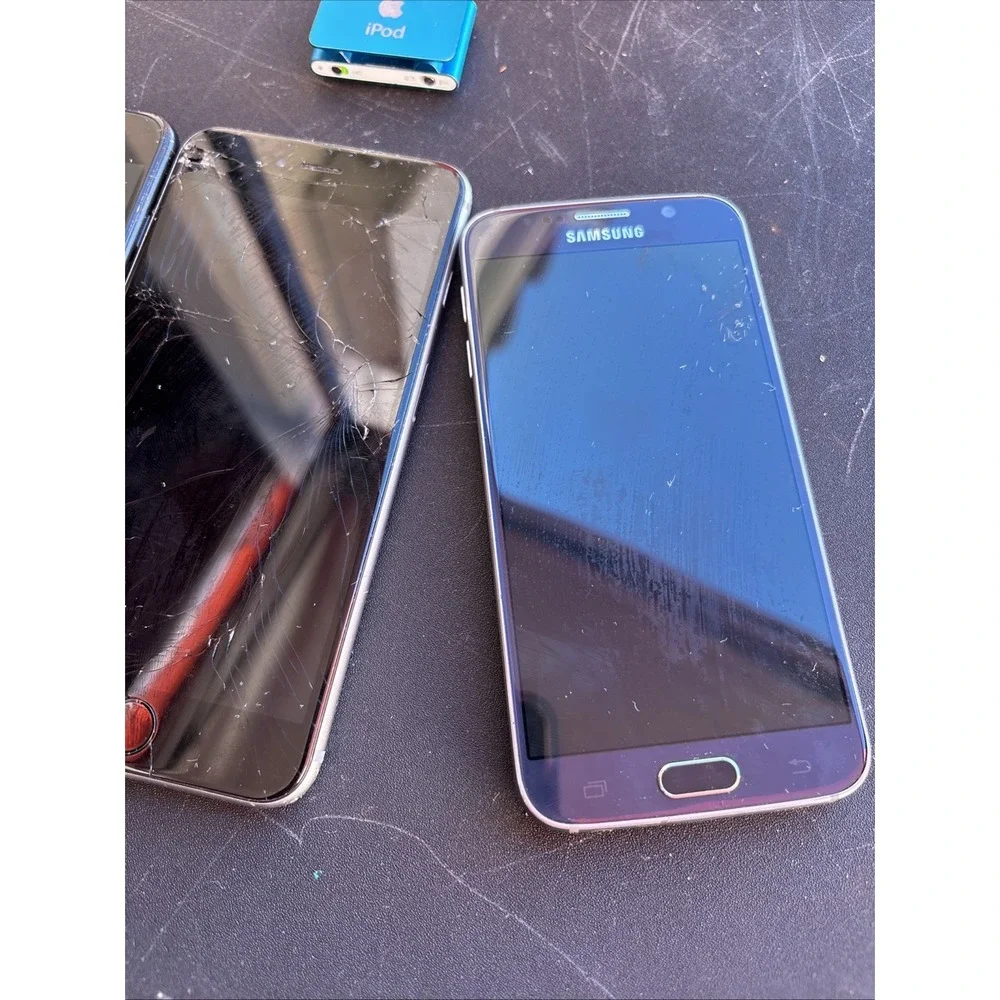 FOR PARTS- Various Phones And iPod Lot Of 4 Untested